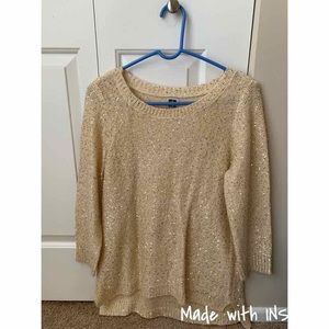 Gold sparkly 3/4 sleeve sweater